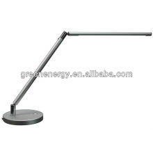2013 venda quente conduziu o candeeiro de mesa 7W Dimmable eyeshield de dobramento do diodo emissor de luz